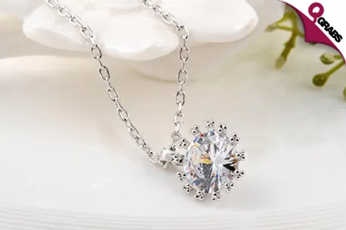 From QR49 Sparkle with a Shimmering Snowflake Crystal Pendant & Earring Set! (Up to QR398 Value)